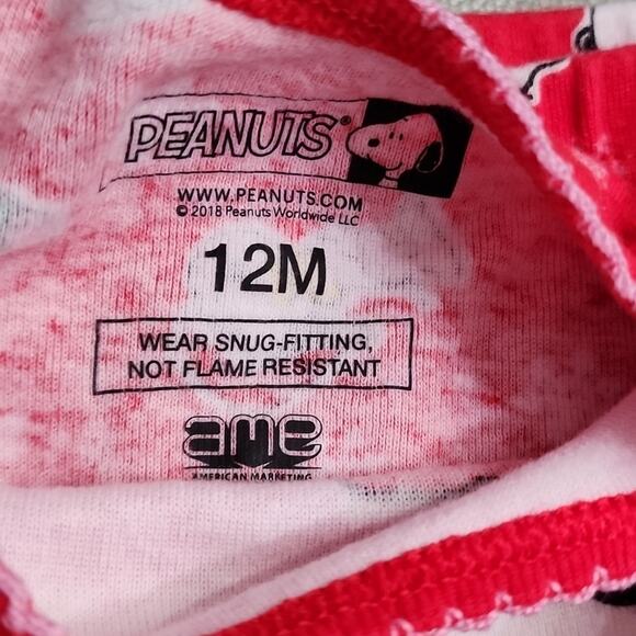 Snoopy Warm Hugs 2-piece Pajama Set - Picture 3 of 7